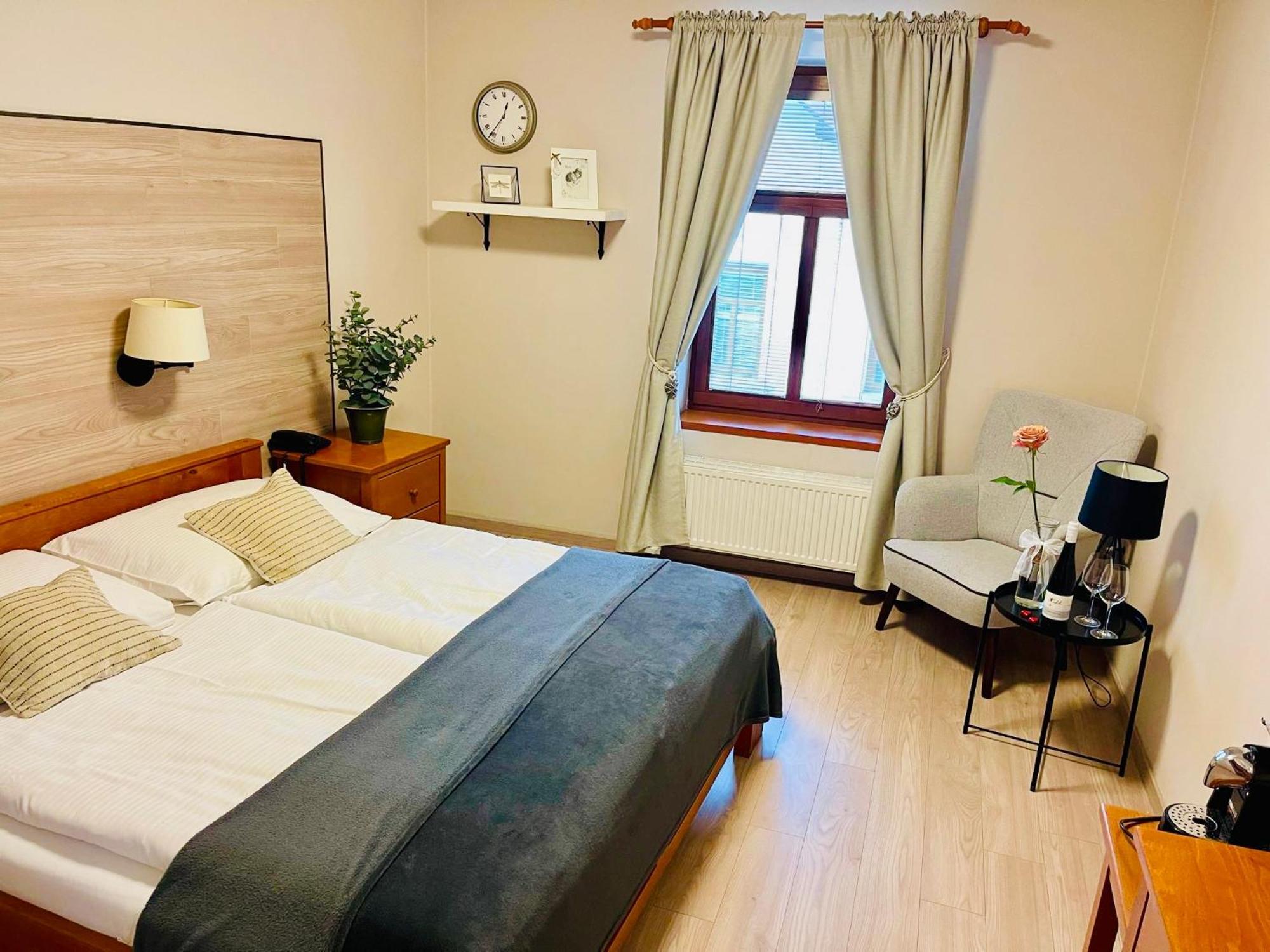 Hotel Pošta Sobotka Kültér fotó
