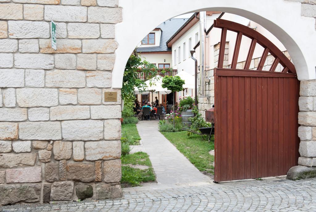 Hotel Pošta Sobotka Kültér fotó